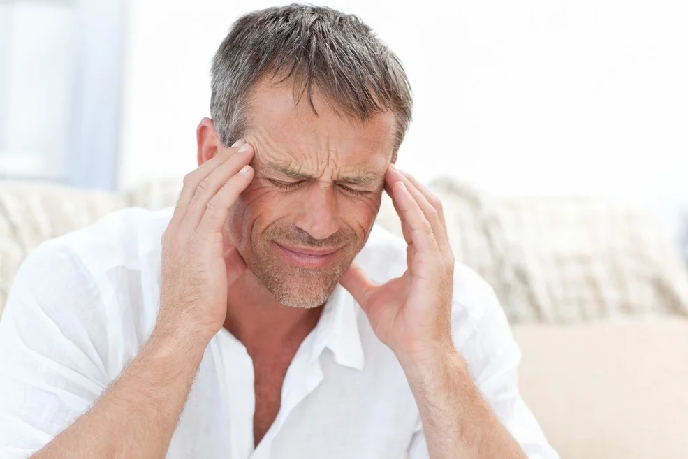 أعراض نقص فيتامين د الشديد وهل يسبب وجع الرأس؟