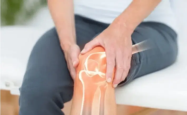 أعراض تمزق الغضروف الهلالي