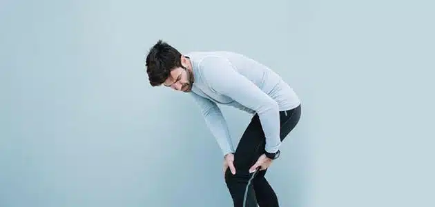 ما هي أهم أعراض ورم خلف الركبة؟