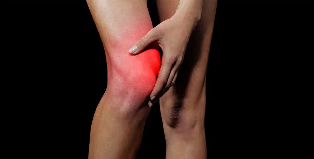 ما هي أعراض حرقان الركبة؟