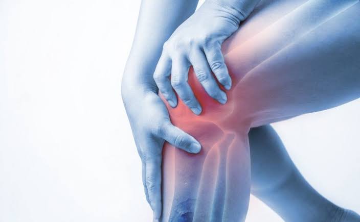 ما لا تعرفه عن عملية غضروف الركبة وما هي أعراض تمزقه؟