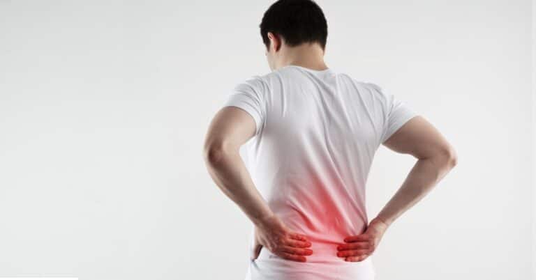 ألم أسفل الظهر وعدم القدرة على الوقوف