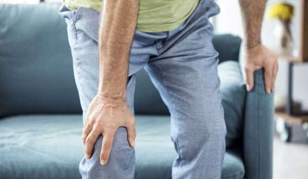 تعرف على علاج طقطقة الركبة وكيف تتخلص منها نهائيا؟