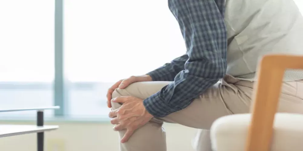ما هو علاج حرقان الركبة؟ وما هي أسبابه؟