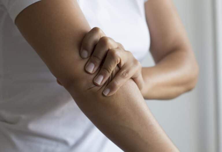 احجز عند اشطر دكتور بيقدم خدمة عملية مفصل الكوع في مصر