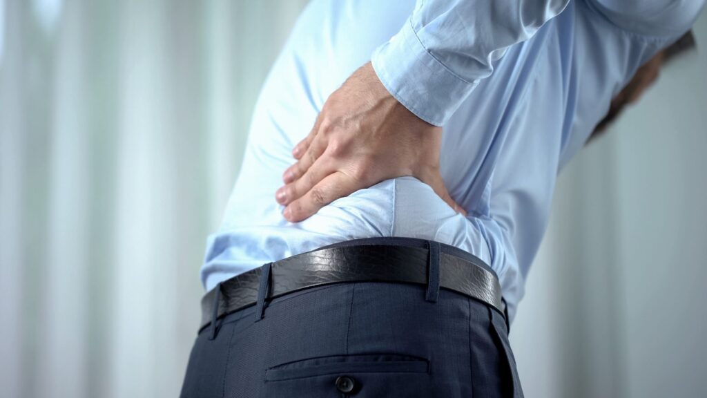 Symptoms of Lumbar Disc Herniation and Who is the Best Doctor for Minimally Invasive Lumbar Disc Surgery?