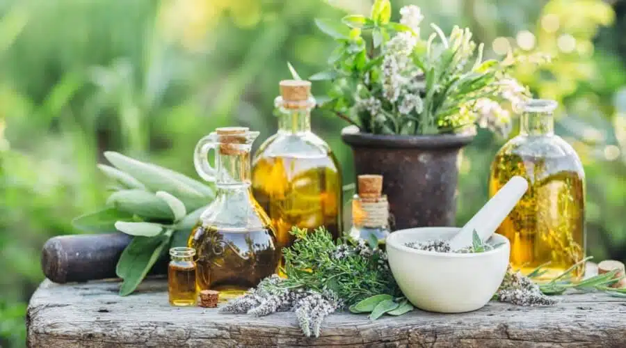 علاج التواء الكاحل بالاعشاب