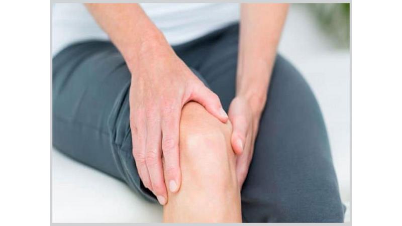 Are there alternatives to knee replacement surgery?