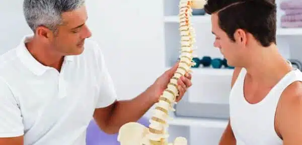 مميزات عملية الغضروف الفقرة الرابعة والخامسة بالمنظار