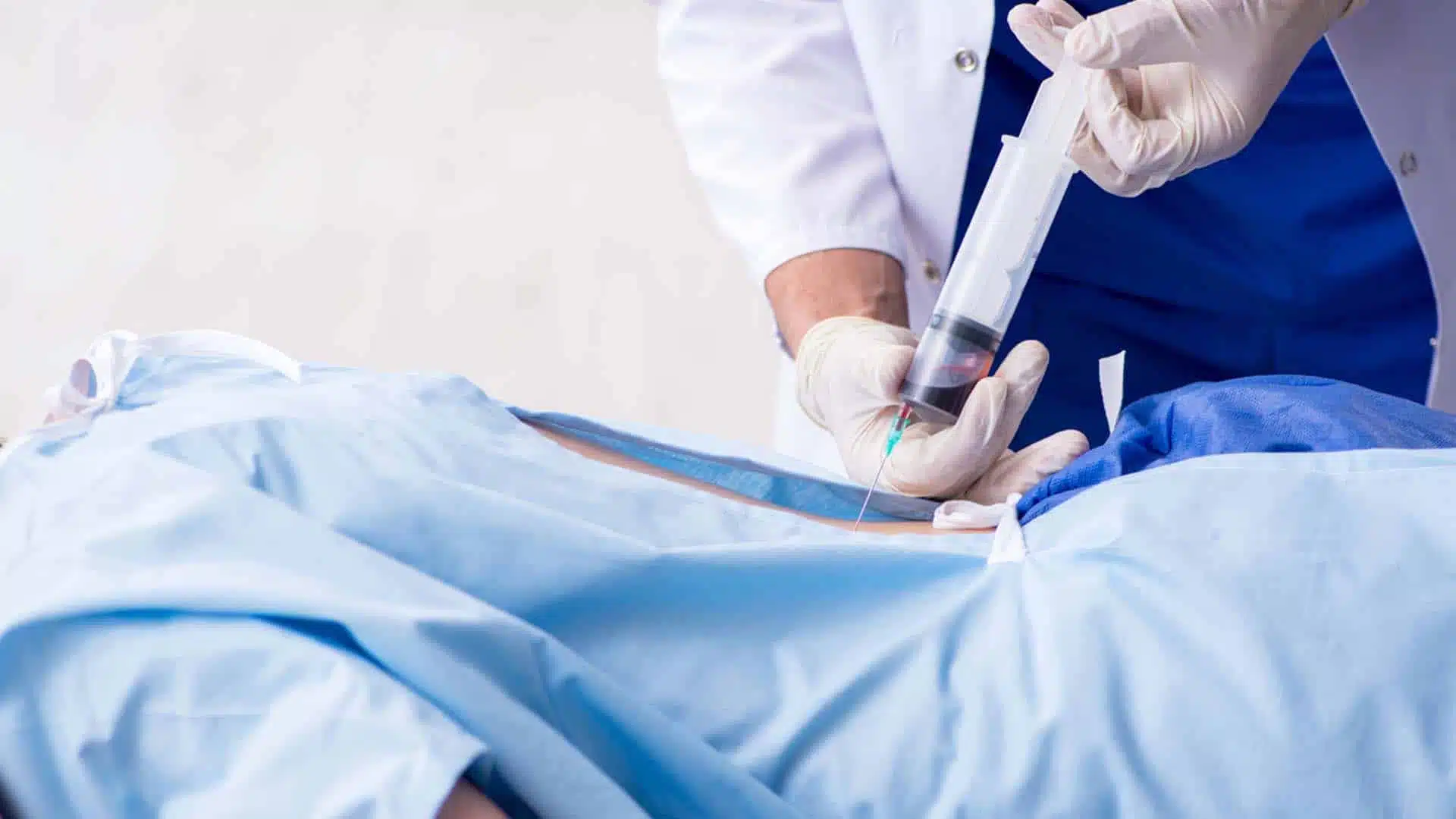 ما هي أنواع حقن خشونة الركبة؟