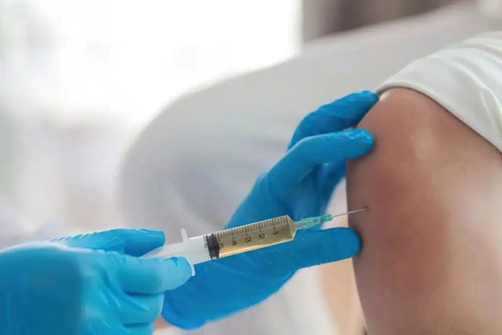 فوائد حقن البلازما لخشونة الركبة