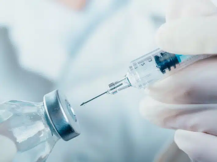 أسباب اللجوء إلى حقن الخشونة في الركبة