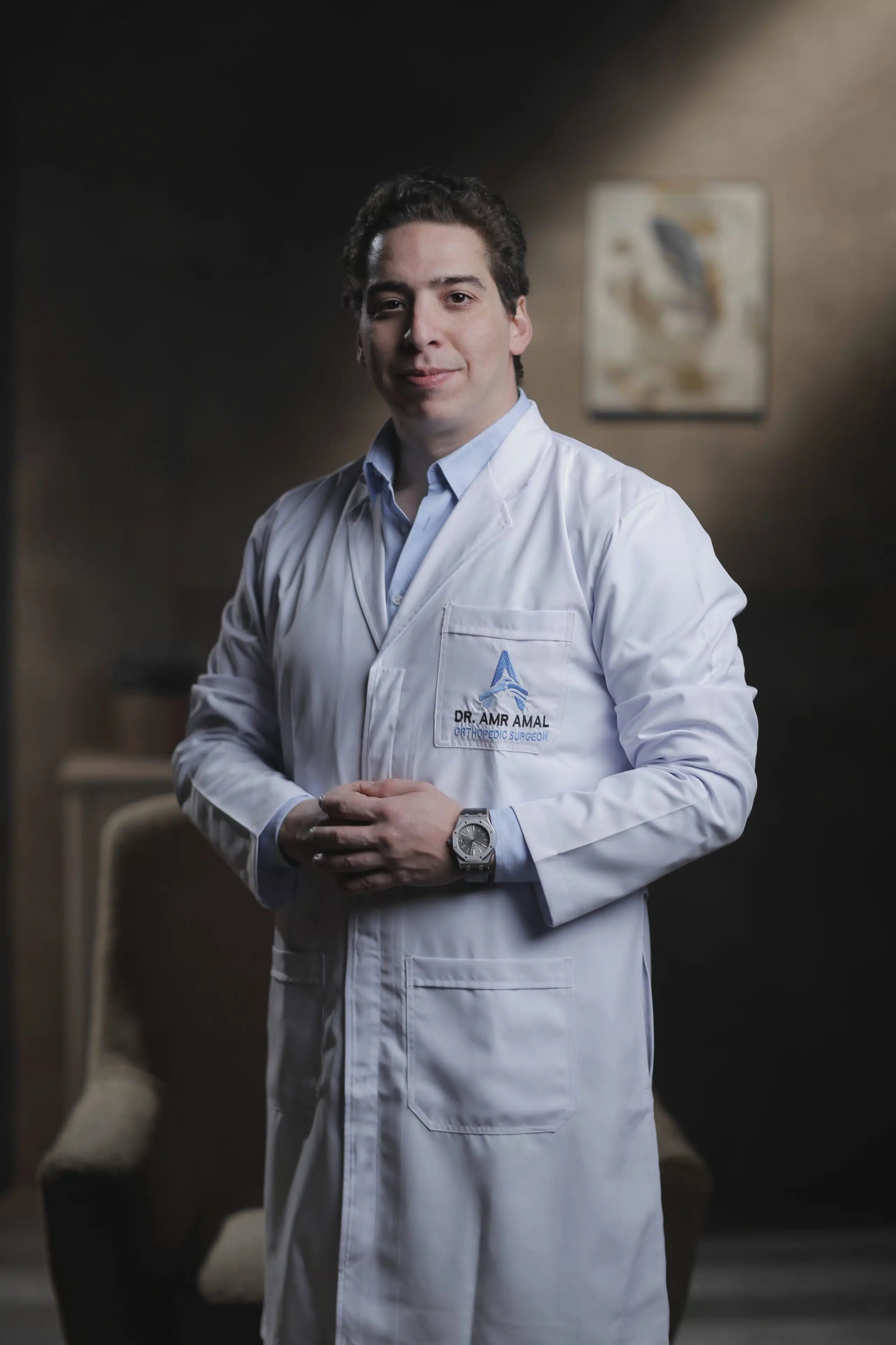 دكتور عمرو أمل استشاري جراحة العظام والمفاصل