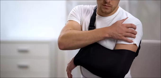 تكلفة علاج خلع الكتف في مصر